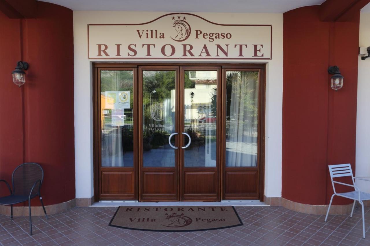 Hotel Ristorante Villa Pegaso San Pietro Infine Exterior foto